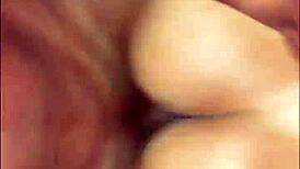 امرأة ممتلئة puta تأخذ ضربات زب قاسية بينما الديوث يشاهد