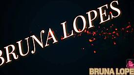 bruna lopes caught the japanese milf and fucked her pussy with the toy