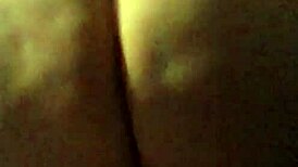 Femme BBW suce bite énorme à fond