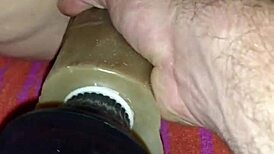 Pacarku main dildo gede, panas banget! 😍🍆