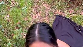 salimos a cojer en un bosque con mi chica caliente y nos pillan. final sale todo mal!