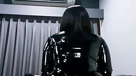 damn, thai hooker creampied in leather outfit!