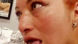 Hej, podívej na mou horkou latinskou sousedku s modrýma očima, jak ji vrtá!