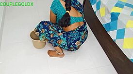 कोमल की मेड बोली सर आपके लंड से मुझे बच्चा पैदा कर सकता है 😏