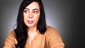 Whitney Wright shares intense clit rubbing orgasm up close