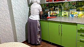 Ε, γιατί αυτός ο παλιός κώλος είναι τόσο τέλειος για αναλ χτύπημα;