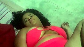 novinha se tocando gostoso