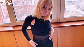 Sexy Blonde Enjoys Pussy Dildo And Passionate Facial