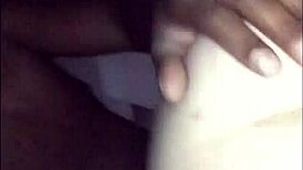 Hot mamma overrasker med smertefull anal på stranda casting