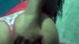 novinha se tocando gostoso