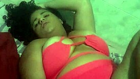 novinha se tocando gostoso