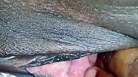 hornyzee masturbates her pussy with fingering