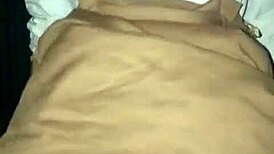 Új titkárnő tágra nyit a főnöknek az irodában fizetésért