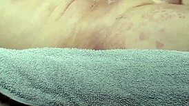 stimulating my asshole with a dildo and massaging until super cum and squirt 😍