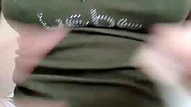 gai xinh performs lively dance on bigo live stream