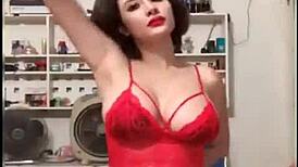 Hot Girl Dances Bingo With Energetic Moves