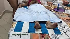 Jiya olyan erotikusan szopja a faszt