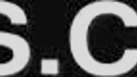 يحك زبه الكبير على طيزها قبل النيك كلبي