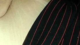 Ze viel in slaap bij Netflix en ik filmde haar hangende natuurtieten stiekem