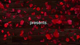 Rødhåret kone bruker sexleker for intens masturbasjon og orgasmer