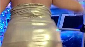 Hotwife Steffi Shimmering Pussy Dance with Vibrator and Toys