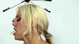 i fucked the real busty plumper in the bath hd