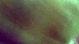 Kærestes første blowjob fanget på hjemmelavet sex tape.