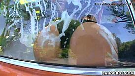 this milf at the car wash caught everyone’s eye. she’s a mature mommy with naughty tricks!