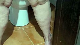 coolmarina cums in bathroom with me 😏