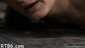 Mükemmel Meleğin Vücudunu Sert Sikiş ve Emişle İşkence Etmemi İzle.