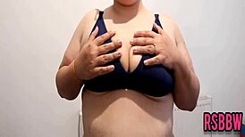 bbw spraying milk from huge lactating tits, homemade amateurs 😍