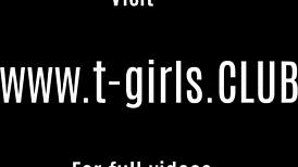 يا، شاهد صديقتي الشي ميل البديلة تُنيك من قبل دايك ترنس!