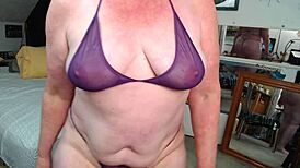 Garrett dobi personaliziran video z uporabljenim spodnjim perilom