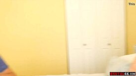 Connor Tangkap Saudara Tiri Nya Nyusup Malam Kemarin. Adegan Lengkap di http com!