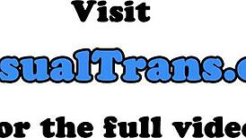 ليدي بوي كبيرة الثدي في لانجري تدمر راجل بحماس.