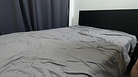 skye mae checking left