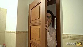 Wow, Jennifer Simons Tries Old And Young Sex!