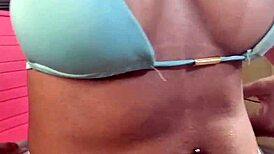 Gostosa Tarada Acordou Com Vontade De Dar O Cuzinho E Terminou Levando Gozada Na Buceta!