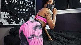 Gymnast FUCKS Herself After Workout!