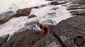 O Instrutor De Parapente Flagrou Ele Comendo O Cu Dela Na Ilha Da Magia