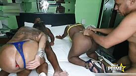 suruba entre amigos with big cocks banging