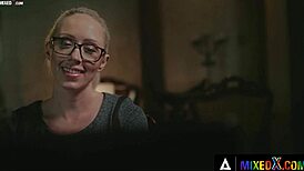 mixedx - muhkeatissinen Christina Shine leikkii tisseillään ja pillullaan 😍