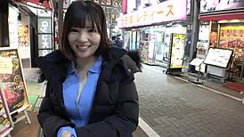 歌舞伎町で見つけたオフの日色白で巨乳でムチムチのドスケベボディのコンカフェ店員！おまけにお尻も大きい！　フルバージョン　https is gd vlkprk