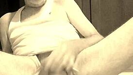 Thomas Odea jerks his monster cock in gay porn!