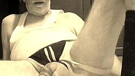 Thomas Odea jerks his monster cock in gay porn!