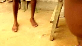 Pegue por trás, minha buceta leva creampie enquanto monto e dedilho