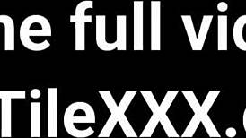 Zanima te kako tetovirana žena Penny Archer šunja ogroman kurac iza leđa mužu?