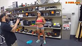 Muscular ebony chick gets slammed