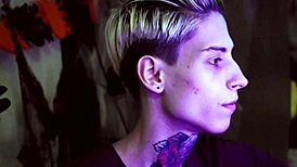 cum sandwich served after intense gay action