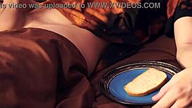 Yoğun gay aksiyon sonrası cum sandviç servis ediliyor